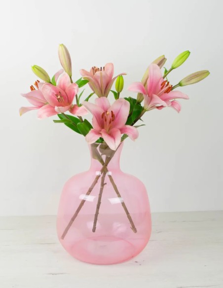 Florero rosa con lilium