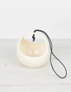Cubremacetas Colgante: Elegancia en Cerámica para Plantas