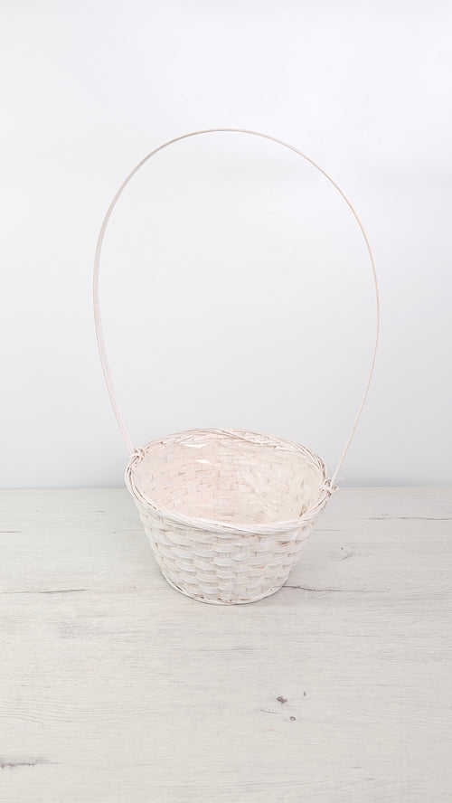 Cesta Wonderful con asa alta, trenzada en color blanco