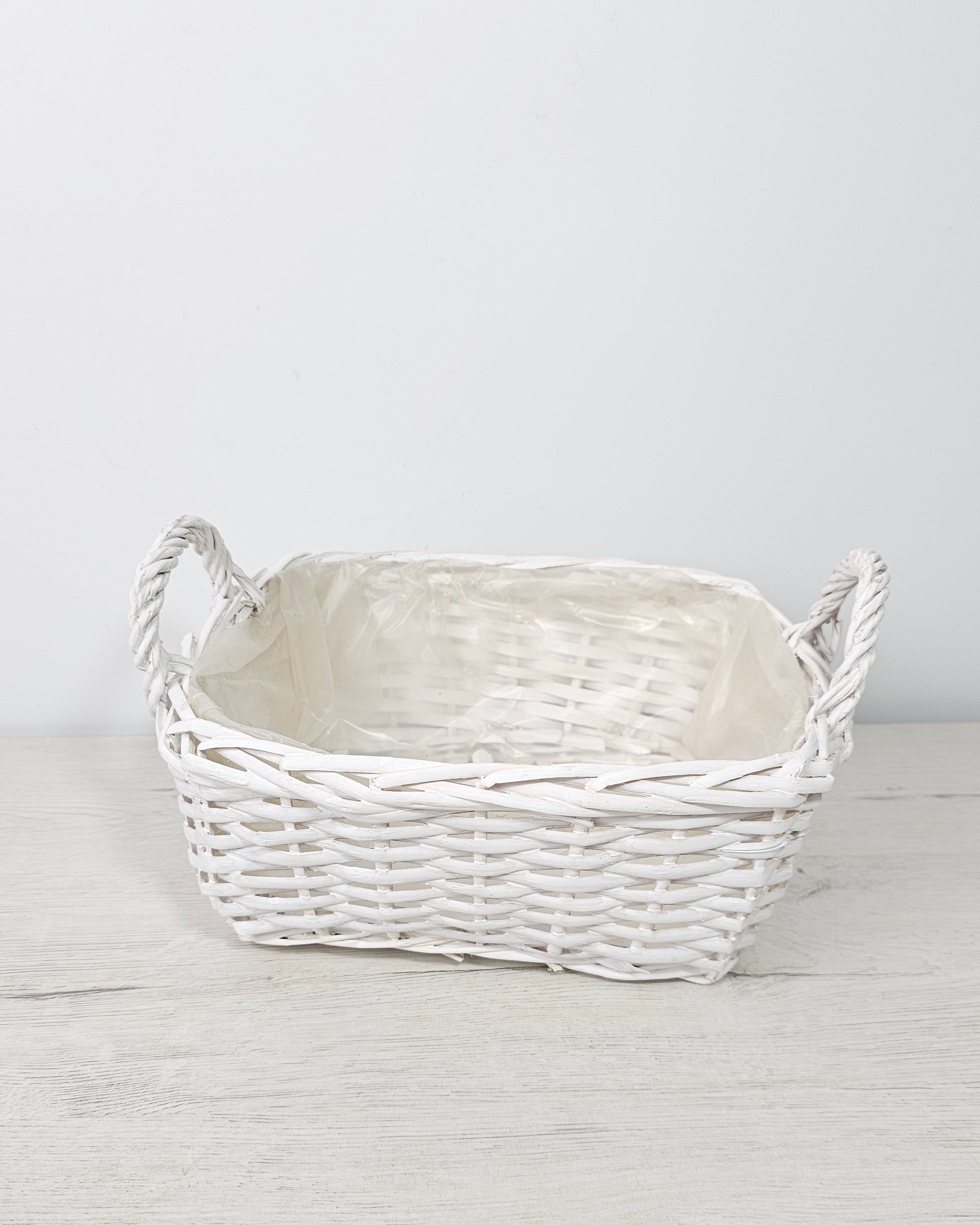 Detalle del trenzado y acabado blanco de la cesta Asa Neptune