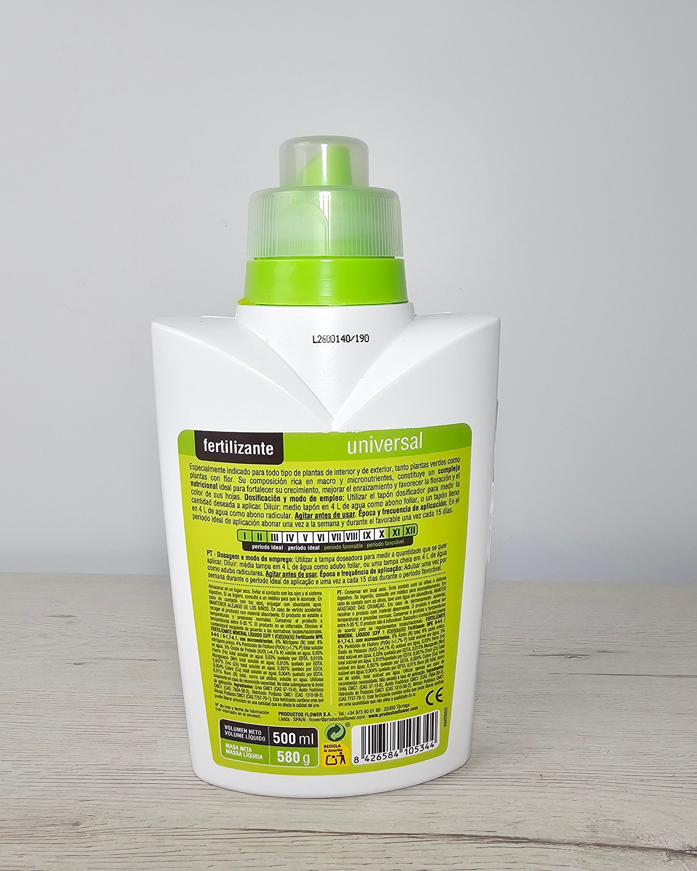 Fertilizante universal con micronutrientes para crecimiento sano y vigoroso